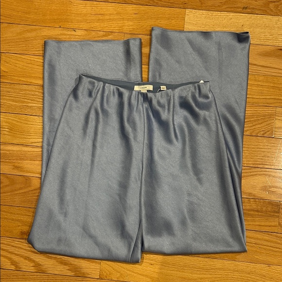 Vince Colette High-Rise Fluid Satin Bias Pant - Picture 4 of 4